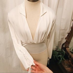 NWT white corset sleeve blouse with collar